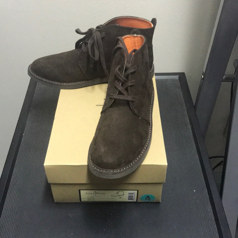 Cole Haan boys suede boots
